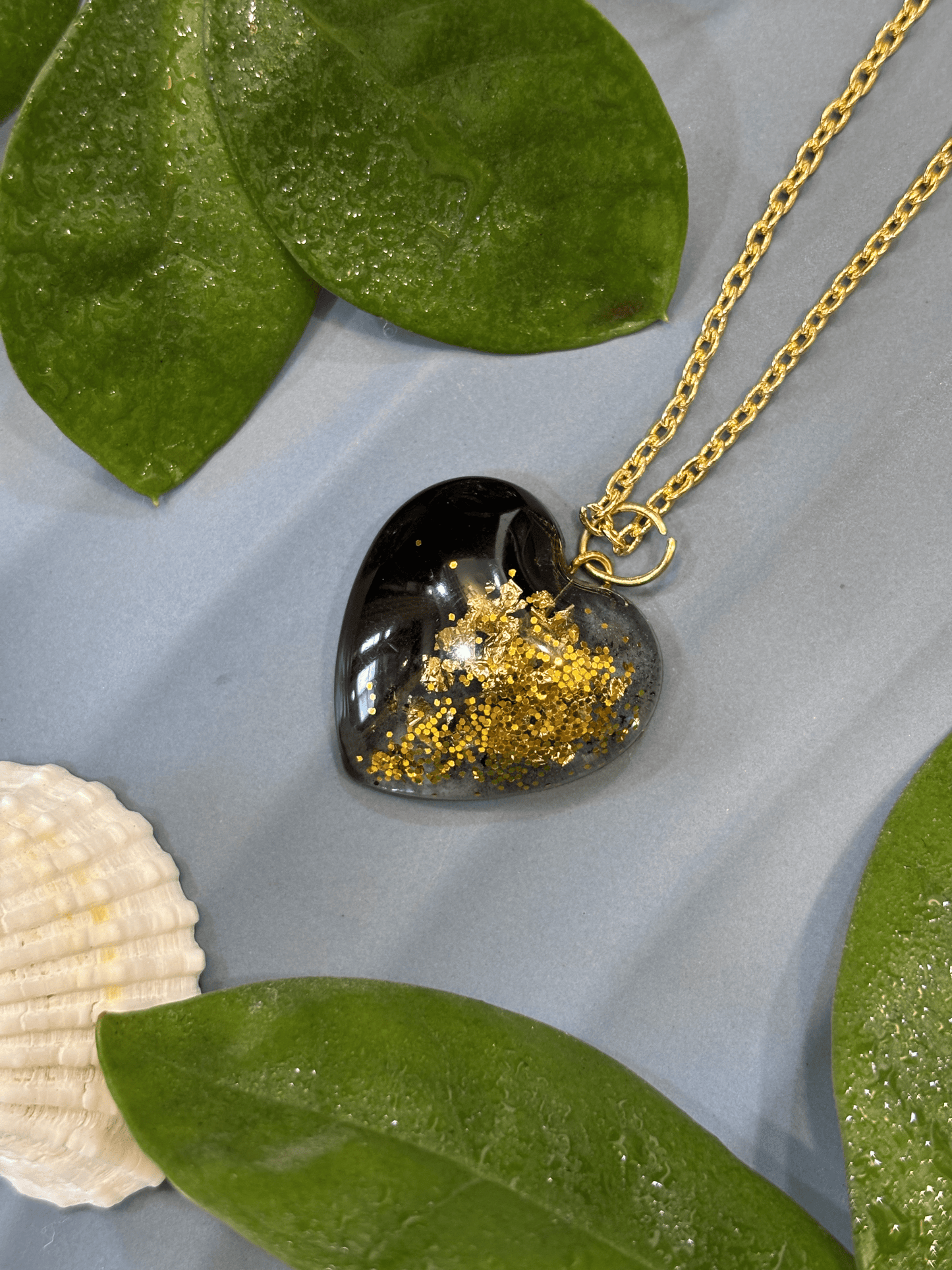 Resin Heart Pendant - Black