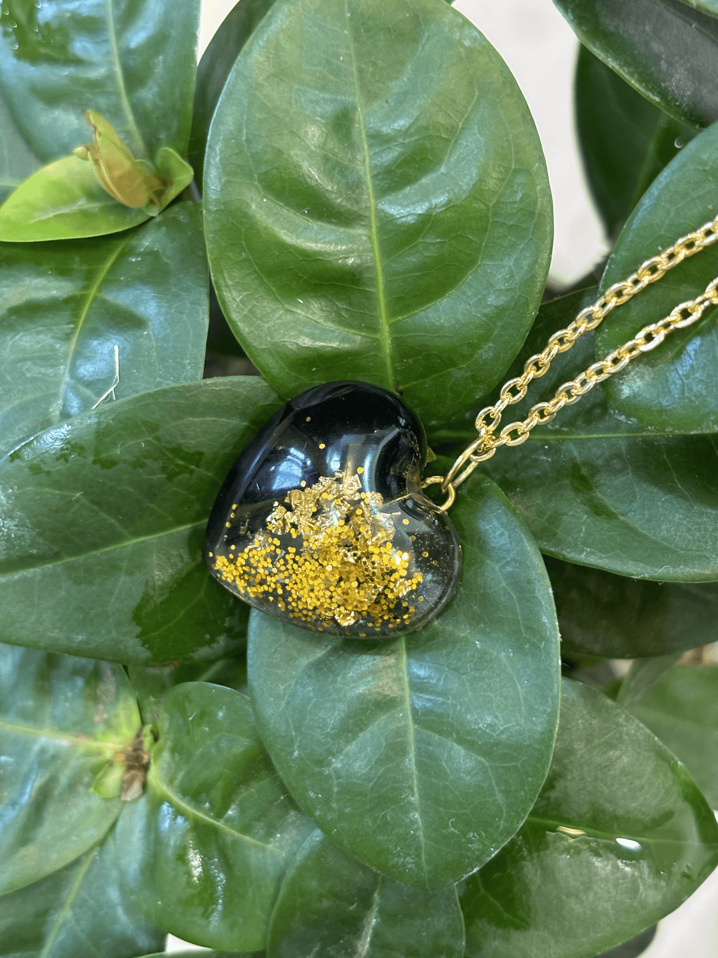 Resin Heart Pendant - Black